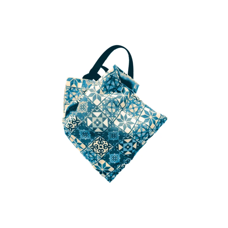 Jogo Azul Mini guardado em sua sacolinha de transporte