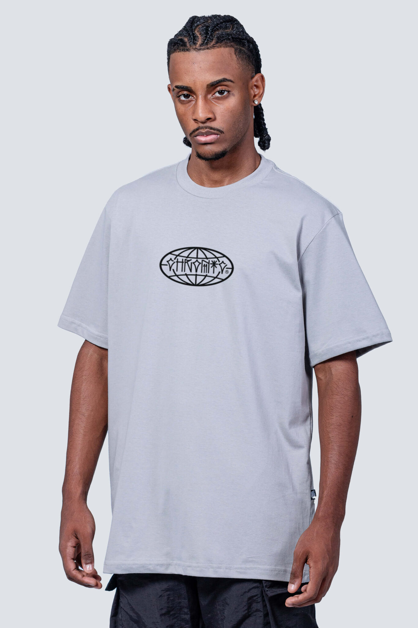 Camiseta Chronic basica 4279 cinza metanado, frente estampa silk urbana - Streetwear