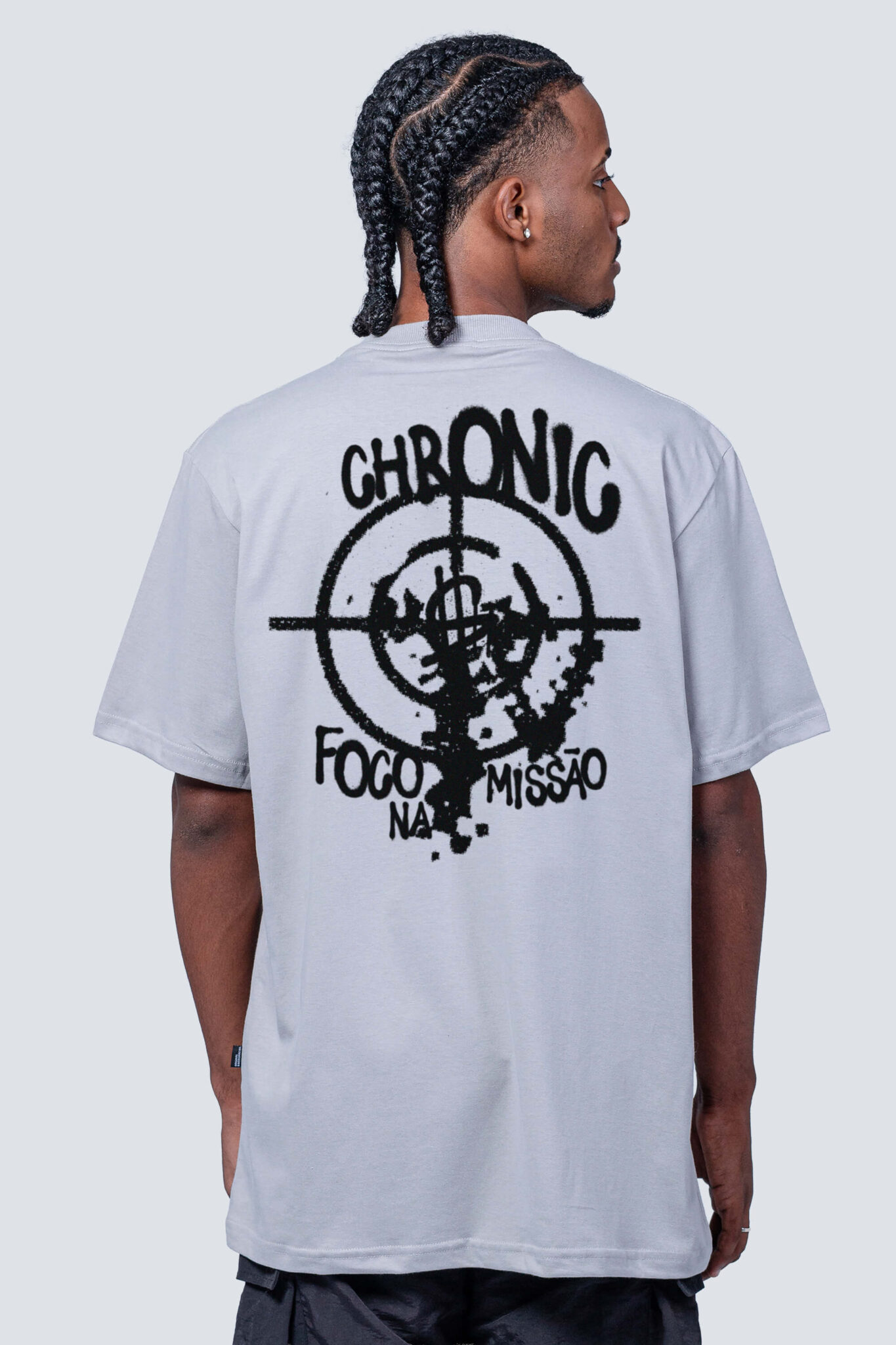 Camiseta Chronic basica 4279 cinza metanado, costas estampa silk urbana - Streetwear