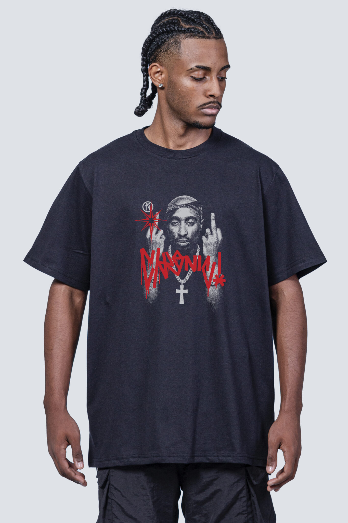 Camiseta Chronic basica 4450 preto, frente estampa silk urbana - Streetwear