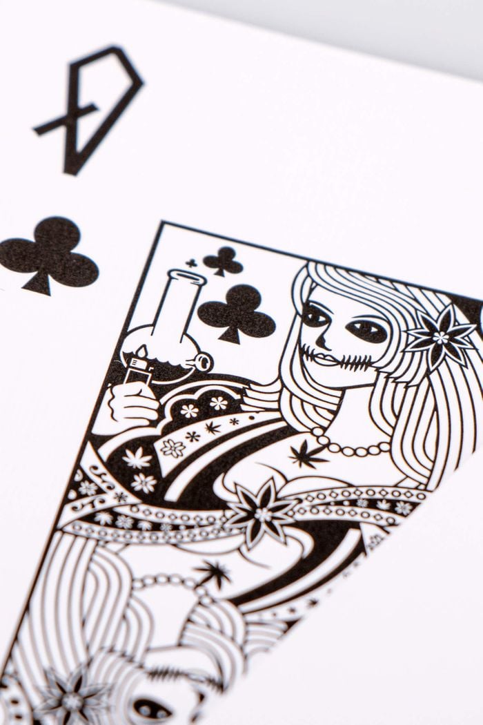 Close-up da Dama de Paus do Baralho da Chronic da Copag