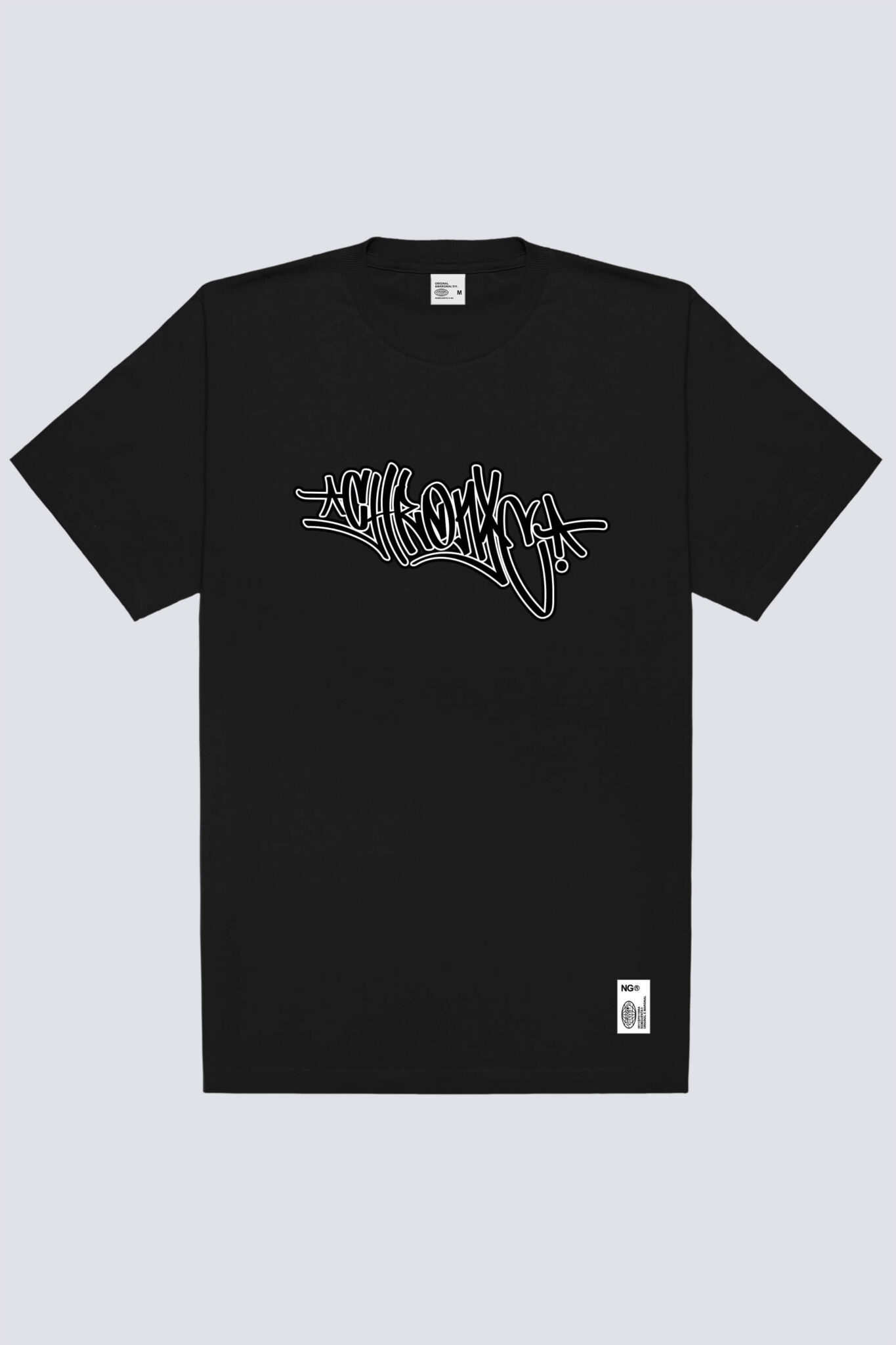 Camiseta Chronic Oversized Rugby 4528 na cor preto reativo, com estampa em bordado médio escrito “Chronic” no peito.